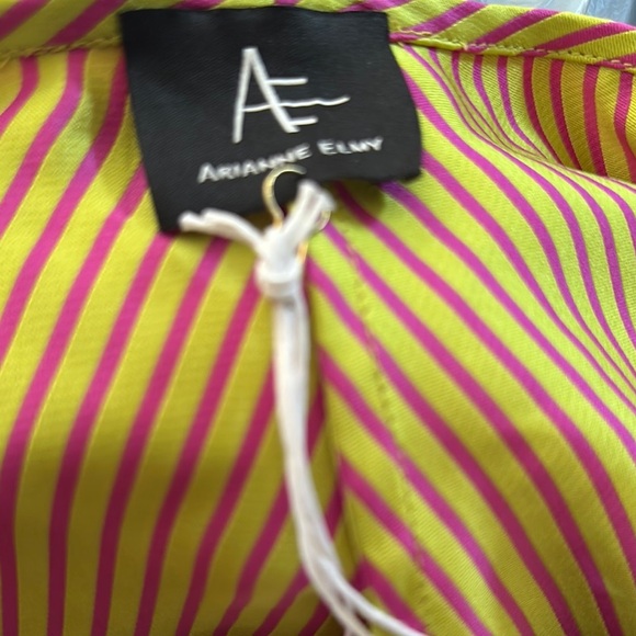 Arianne Pink Blouse with Boxy Relaxed Fit and 3/4 Sleeves - Picture 5 of 9